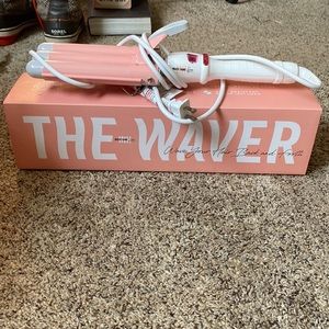 Insert Name Here- The waver curling iron